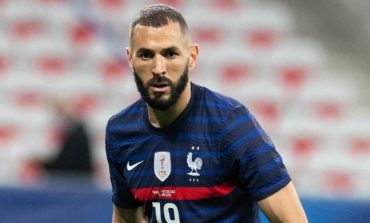 Equipe de France : Benzema n'a pas encore gagné sa place dans le onze !