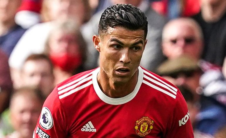 Manchester United : Ronaldo prévient ses coéquipiers