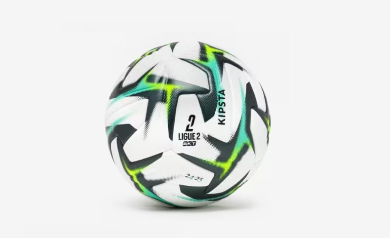 Ces innovations du ballon de Ligue 2 2024 – 2025 vont vous surprendre !